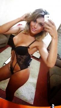 Littlesuprise uit Noord-Holland,Nederland